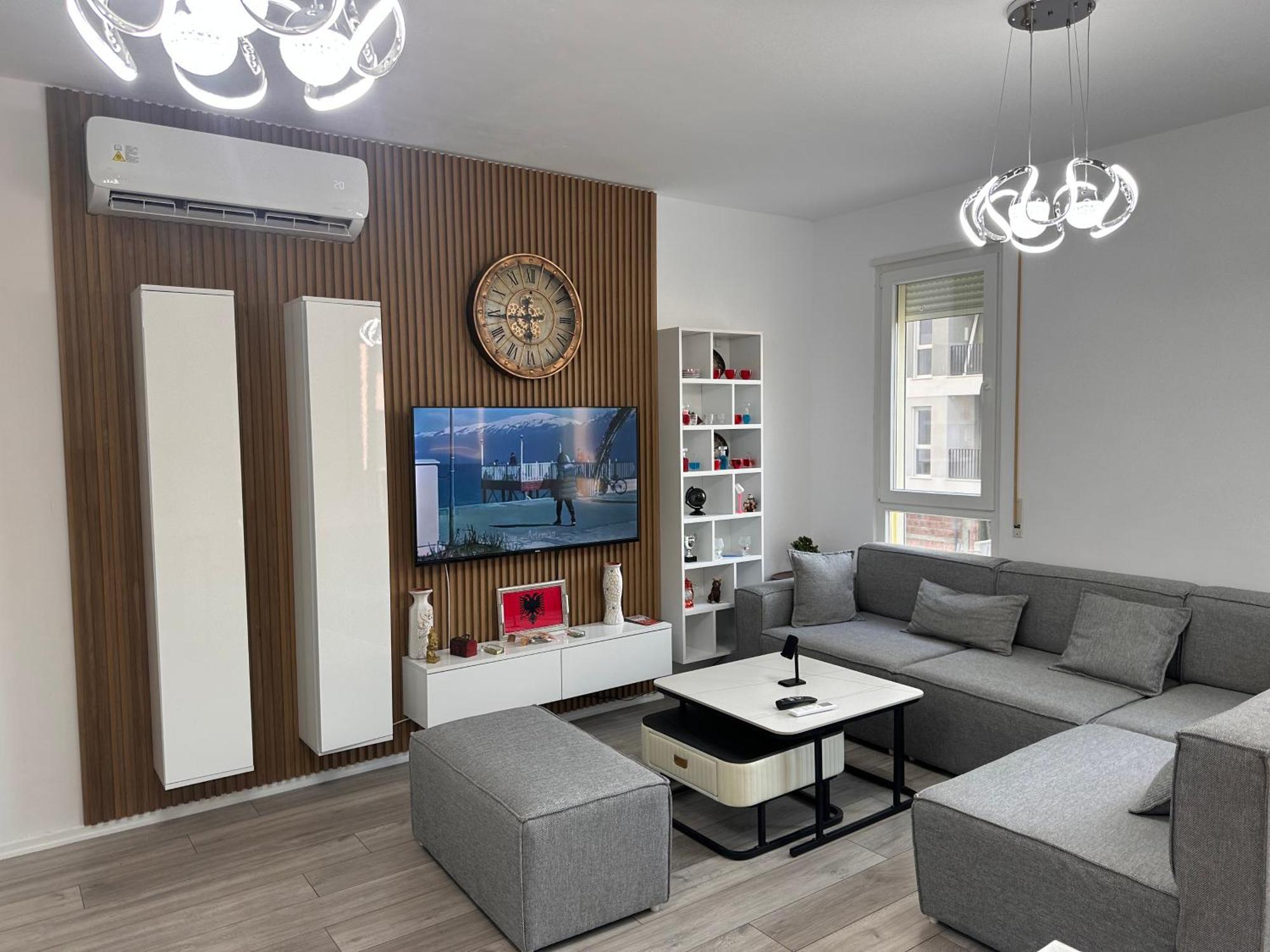 Bratti'S Apartment Near Tirana Center And Mother Teresa Airport Exterior foto